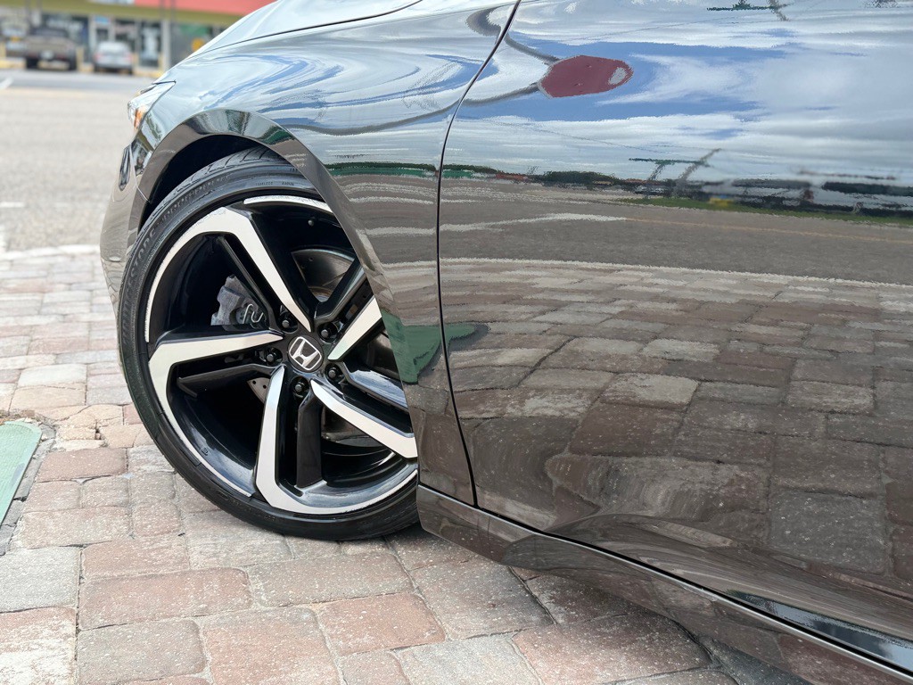 2018 Honda Accord Image 25
