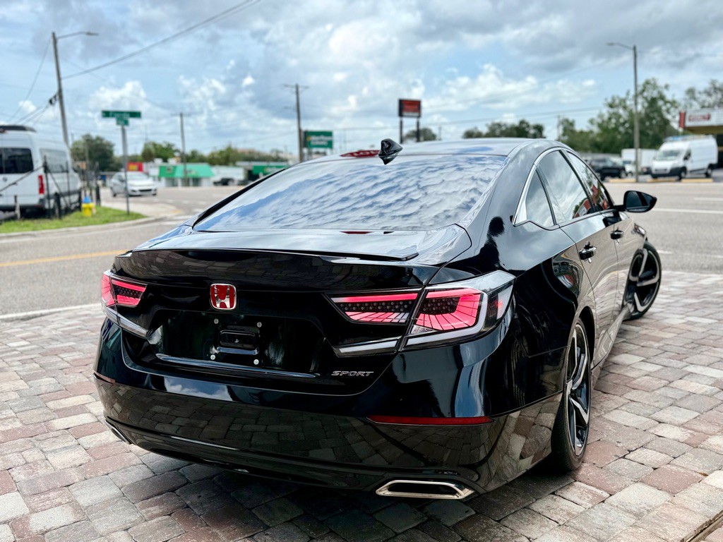 2018 Honda Accord Image 30