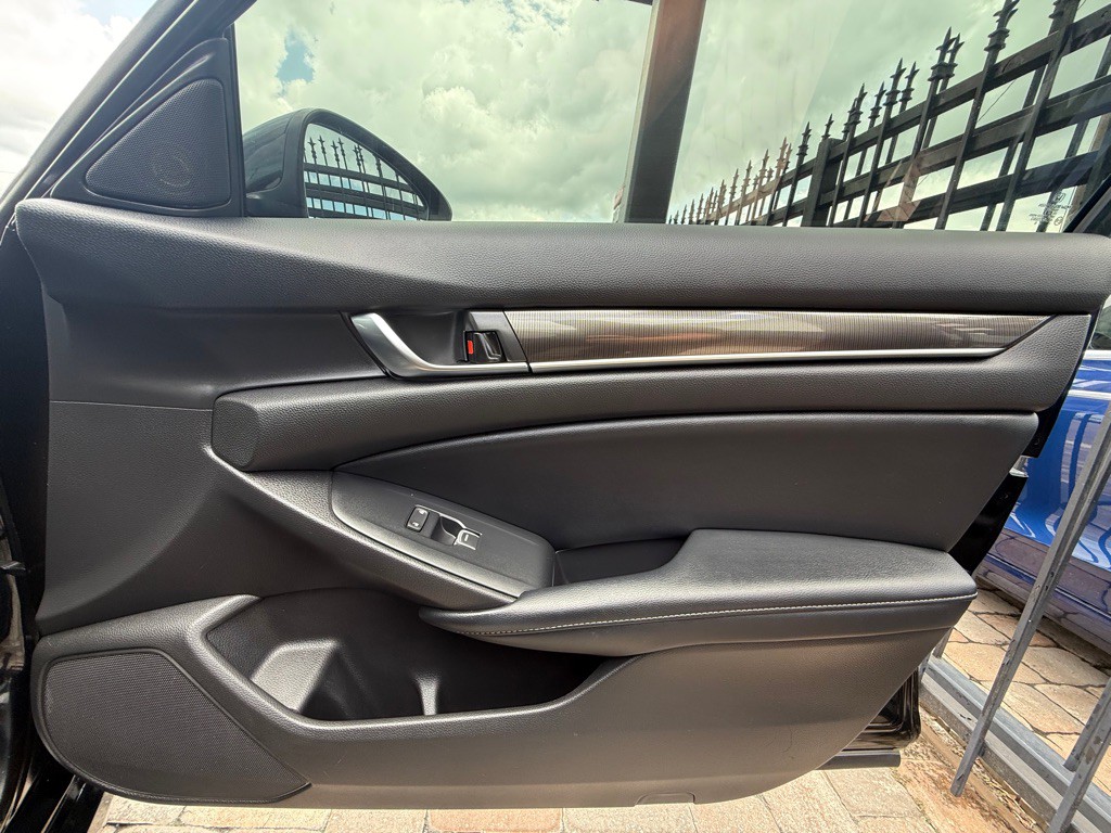 2018 Honda Accord Image 42