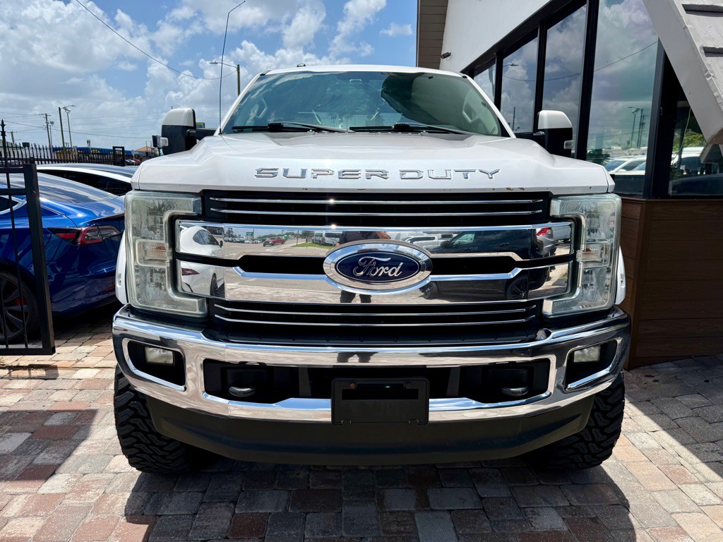 2017 Ford F-250 Image 3