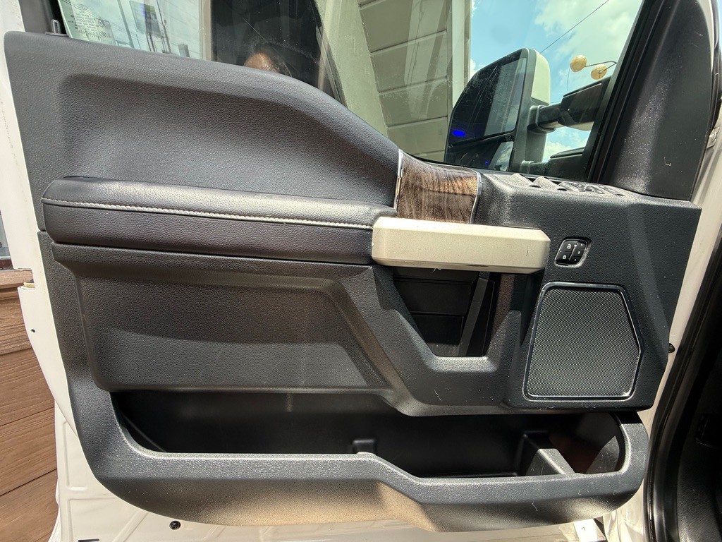 2017 Ford F-250 Image 28
