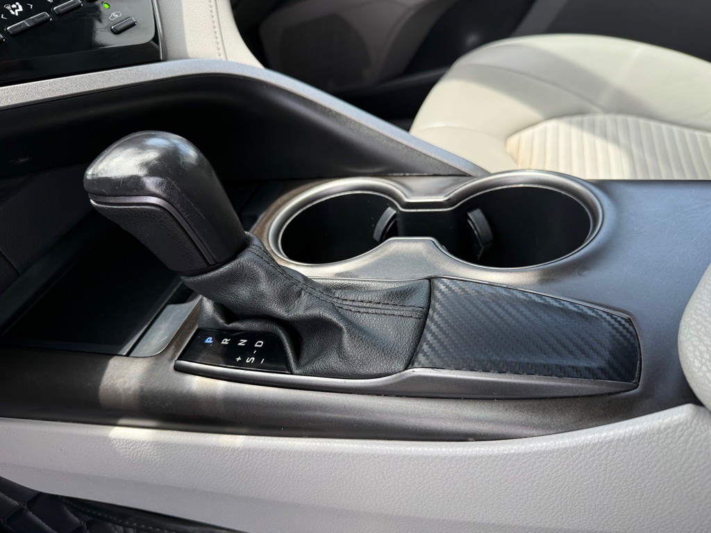 2021 Toyota Camry Image 16