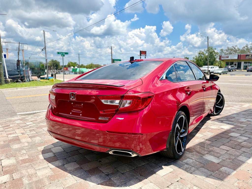 2021 Honda Accord Image 2