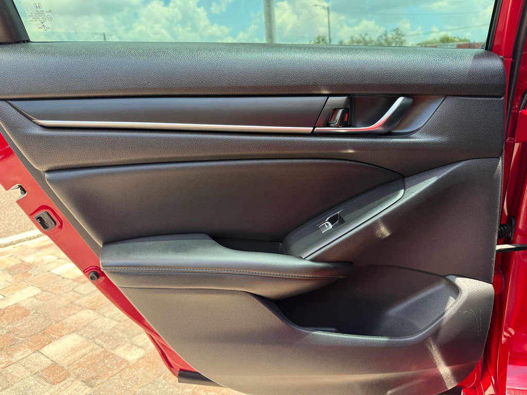 2021 Honda Accord Image 33