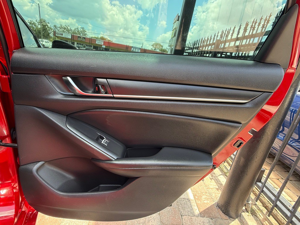 2021 Honda Accord Image 38