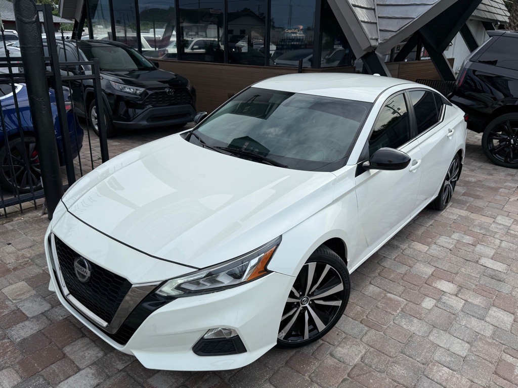 2019 Nissan Altima Image 1