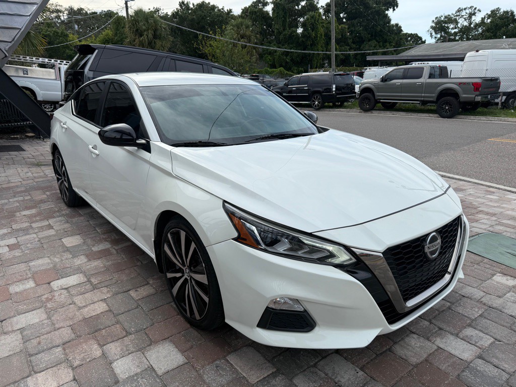 2019 Nissan Altima Image 3