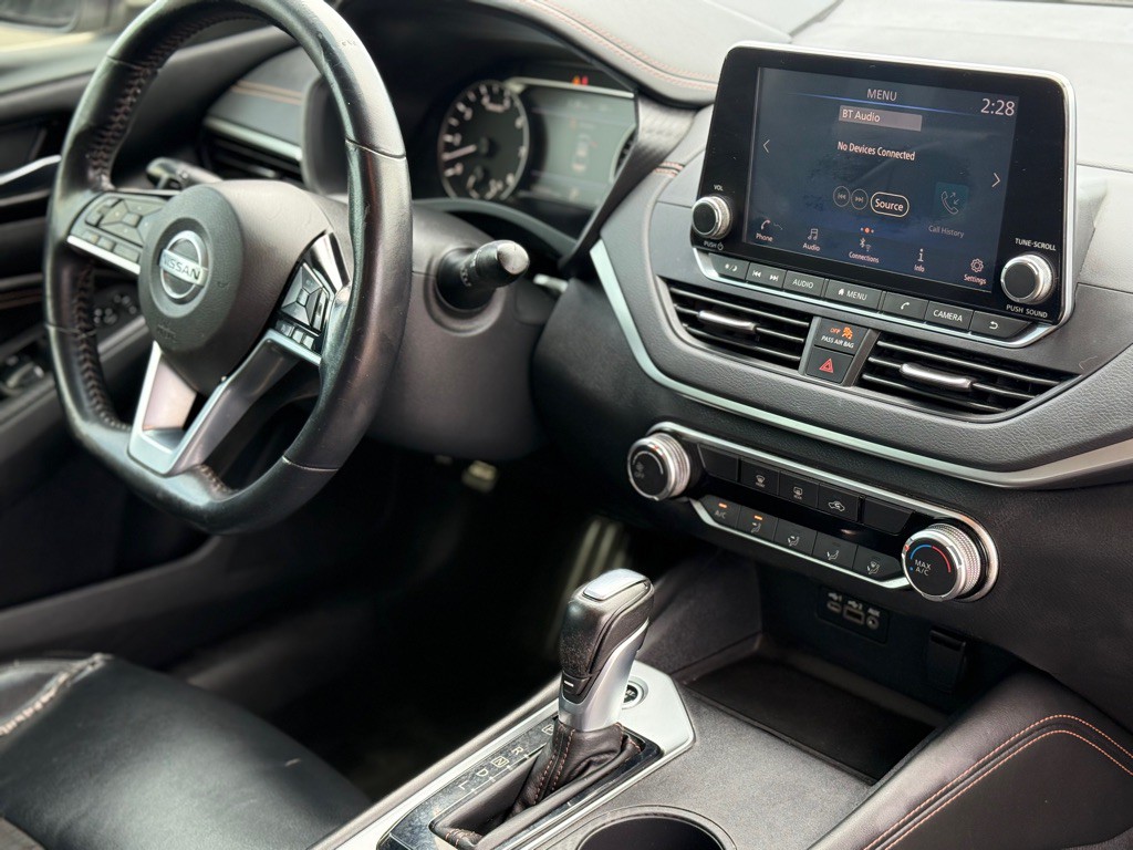 2019 Nissan Altima Image 14
