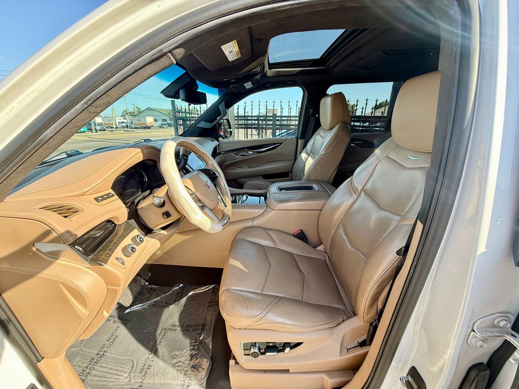 2019 Cadillac Escalade Image 11