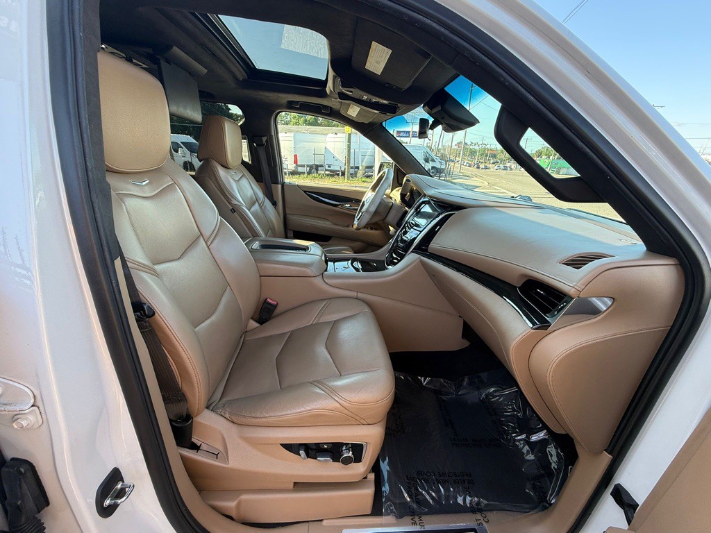 2019 Cadillac Escalade Image 18