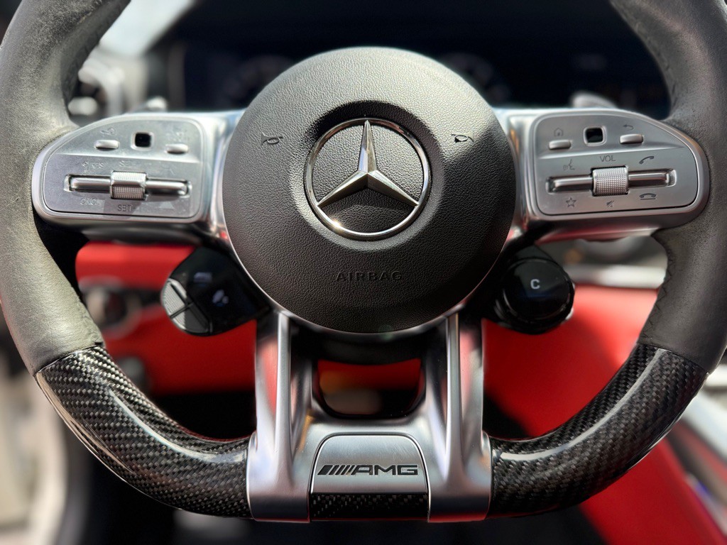 2020 Mercedes-Benz AMG GT Image 17