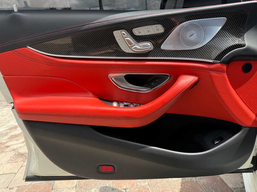 2020 Mercedes-Benz AMG GT Image 31