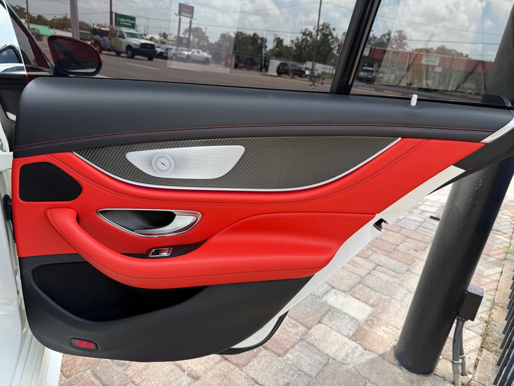 2020 Mercedes-Benz AMG GT Image 37
