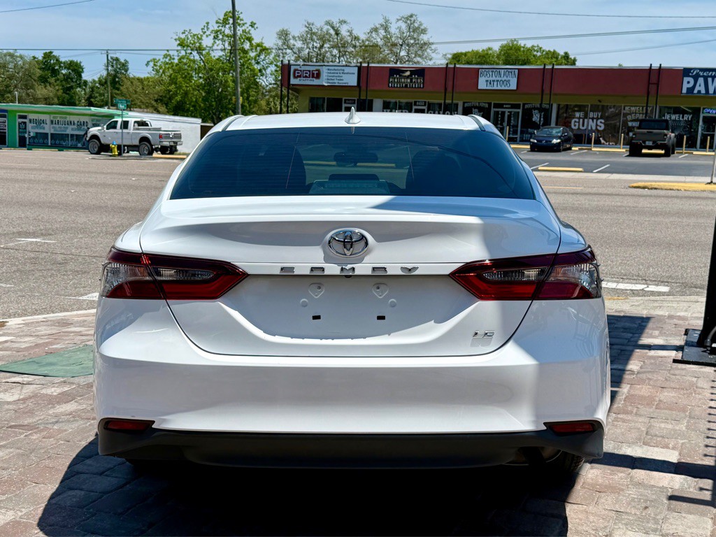 2021 Toyota Camry Image 8