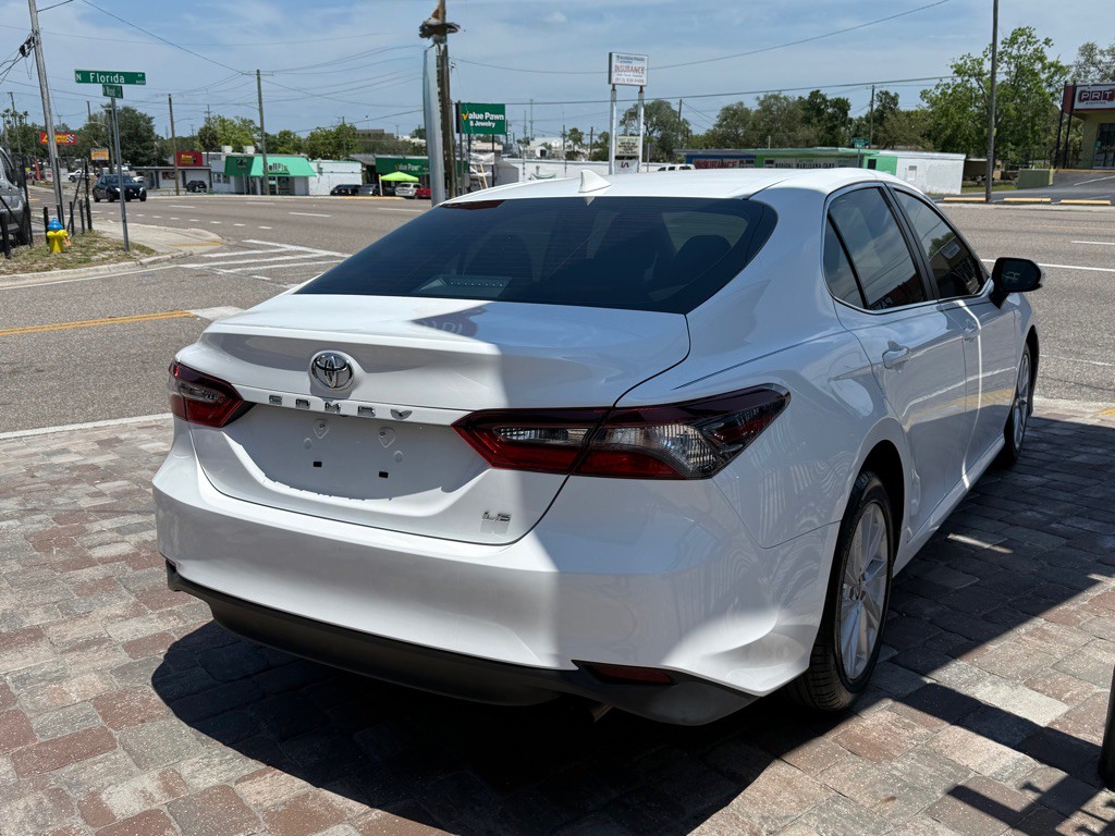 2021 Toyota Camry Image 9