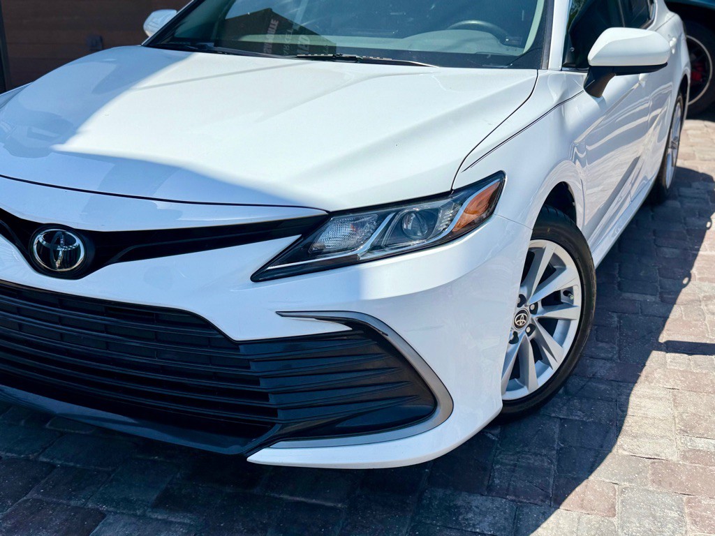 2021 Toyota Camry Image 23