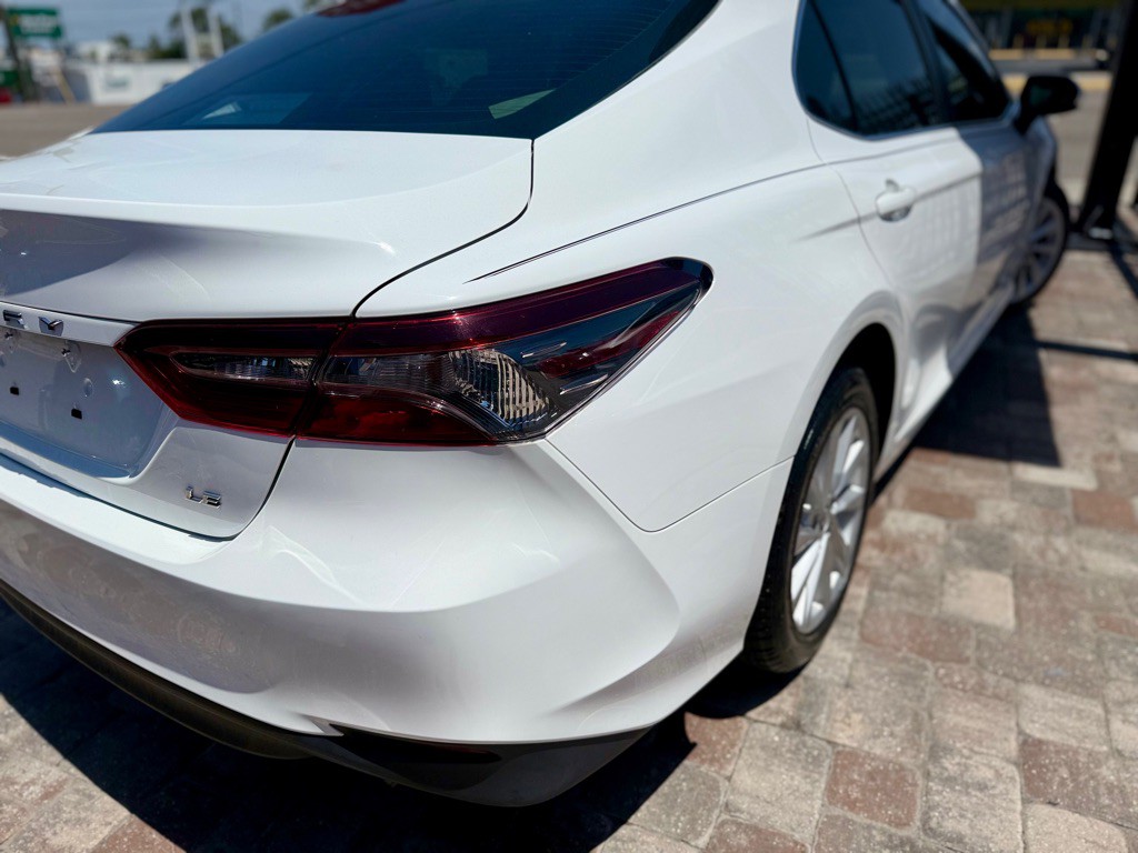 2021 Toyota Camry Image 25