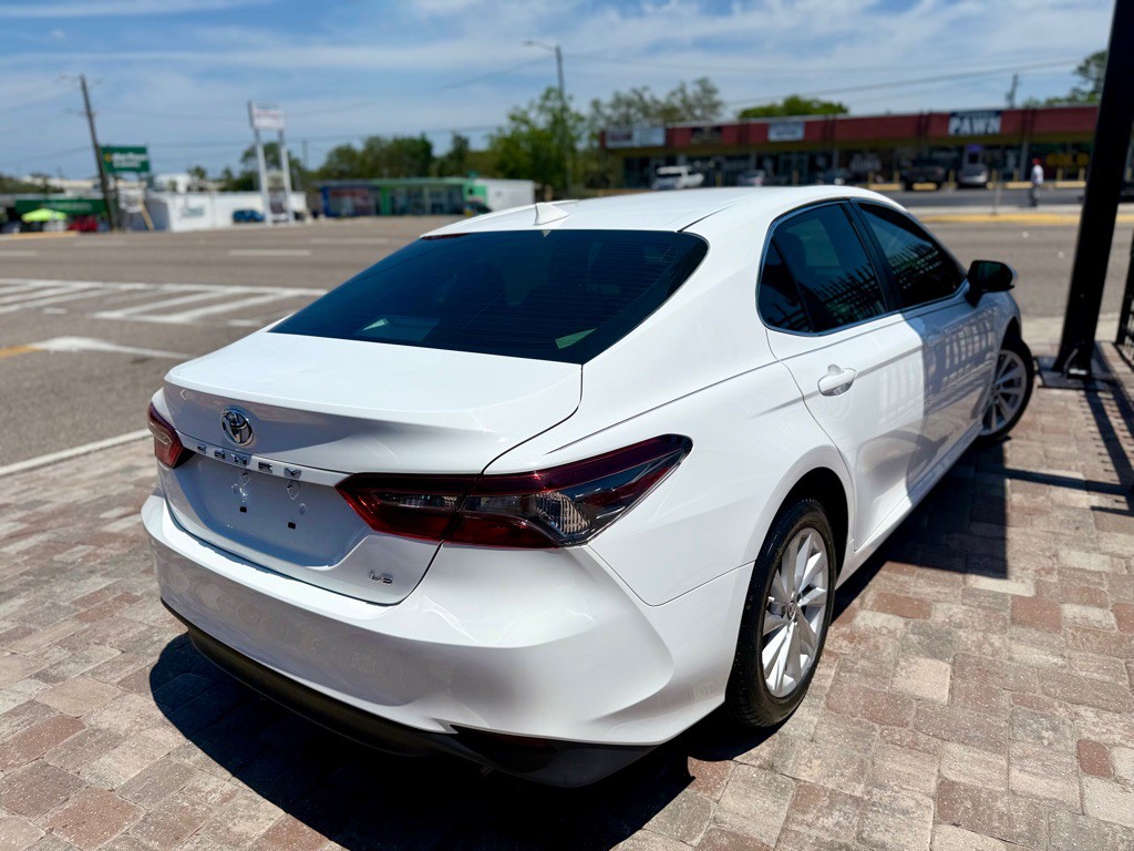 2021 Toyota Camry Image 27