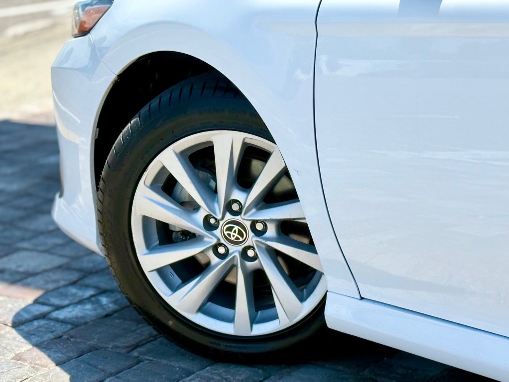 2021 Toyota Camry Image 29