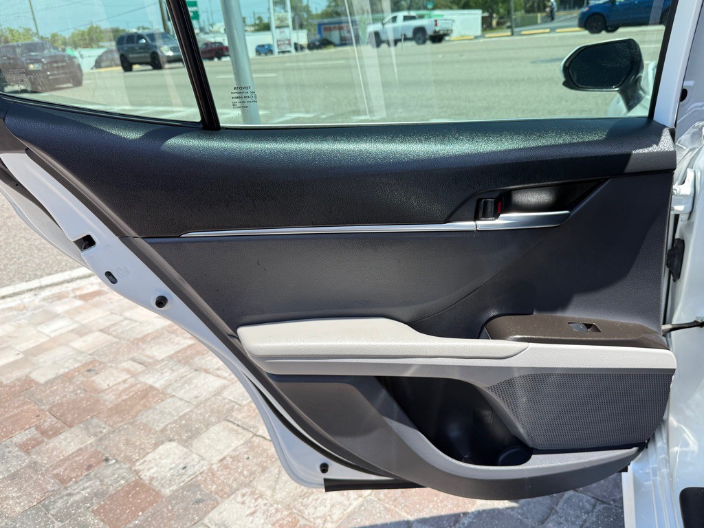 2021 Toyota Camry Image 38