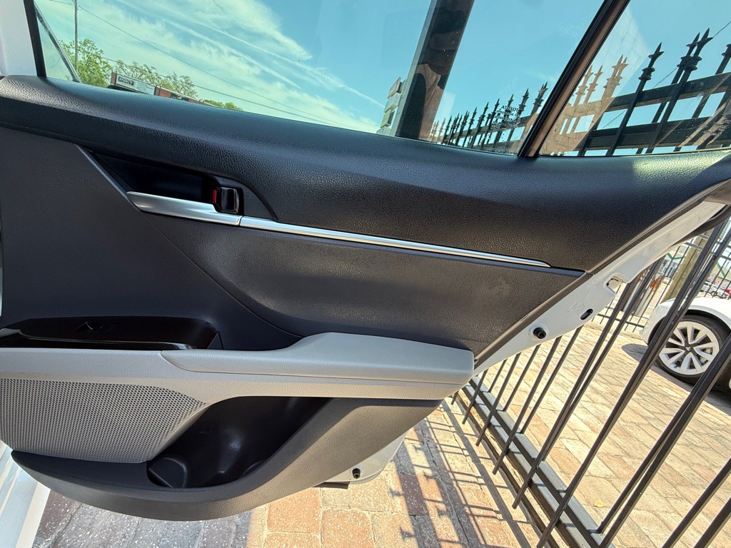 2021 Toyota Camry Image 39