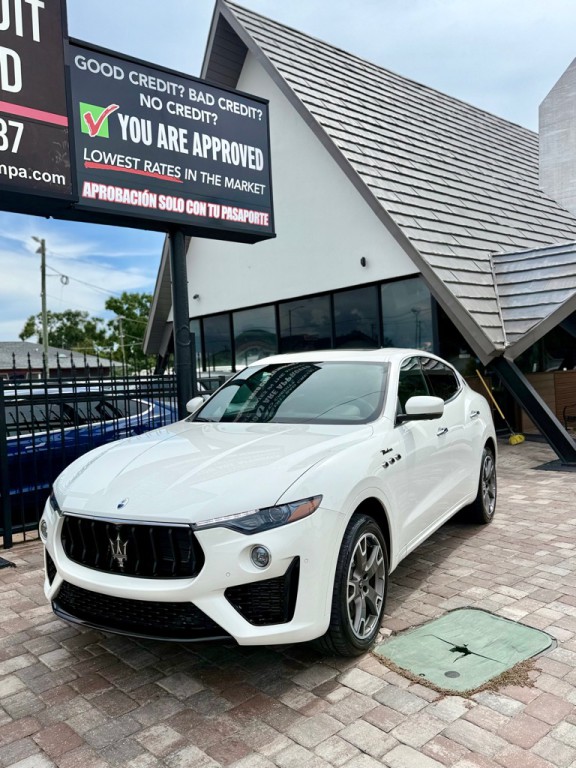 2023 Maserati Levante Image 5
