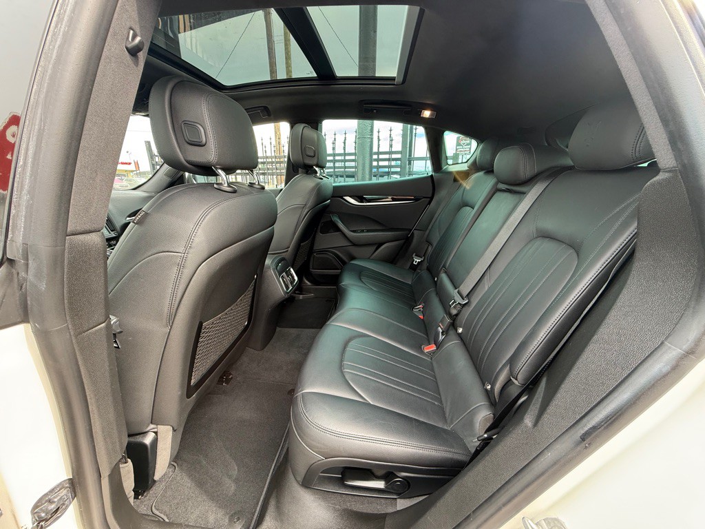 2023 Maserati Levante Image 18