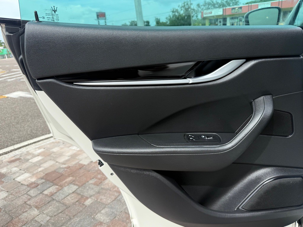 2023 Maserati Levante Image 37