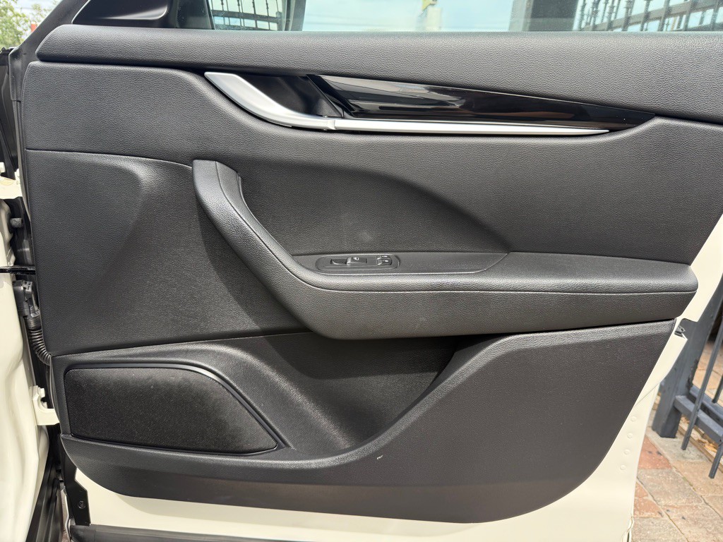 2023 Maserati Levante Image 39