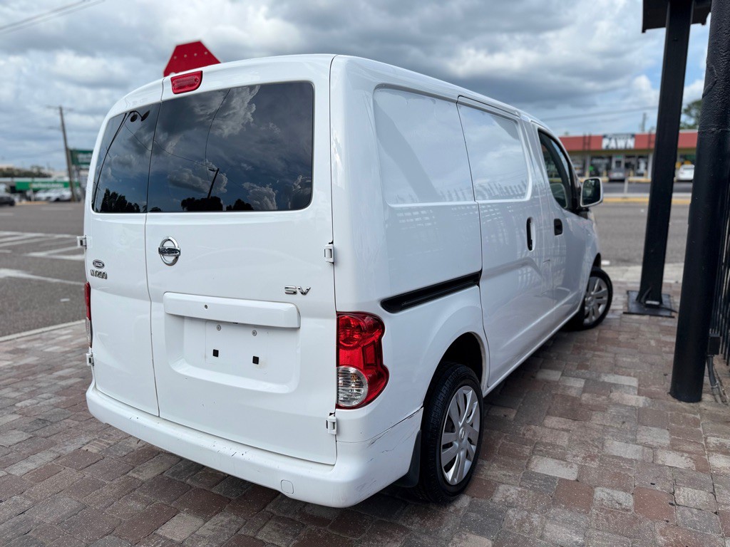 2020 Nissan NV200 Image 2