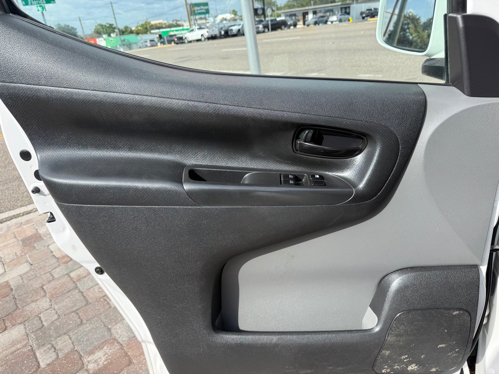 2020 Nissan NV200 Image 29