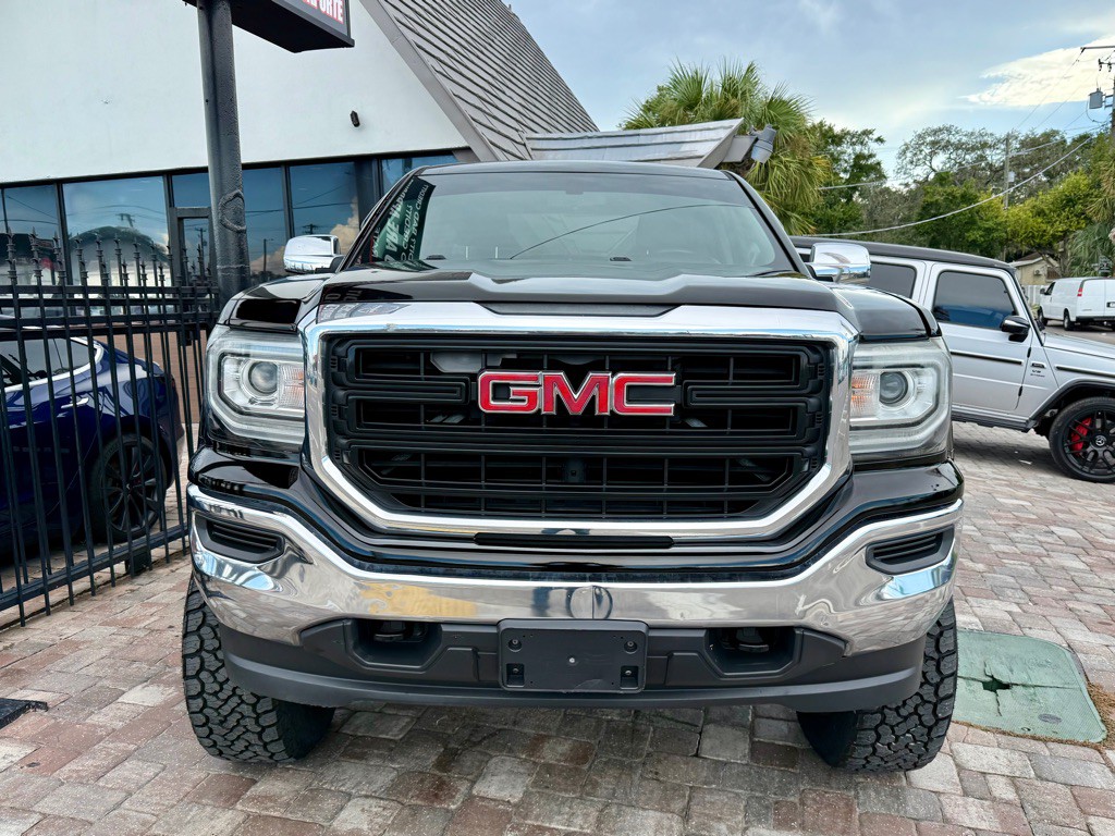 2017 GMC Sierra Image 3