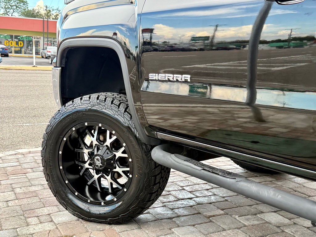 2017 GMC Sierra Image 10