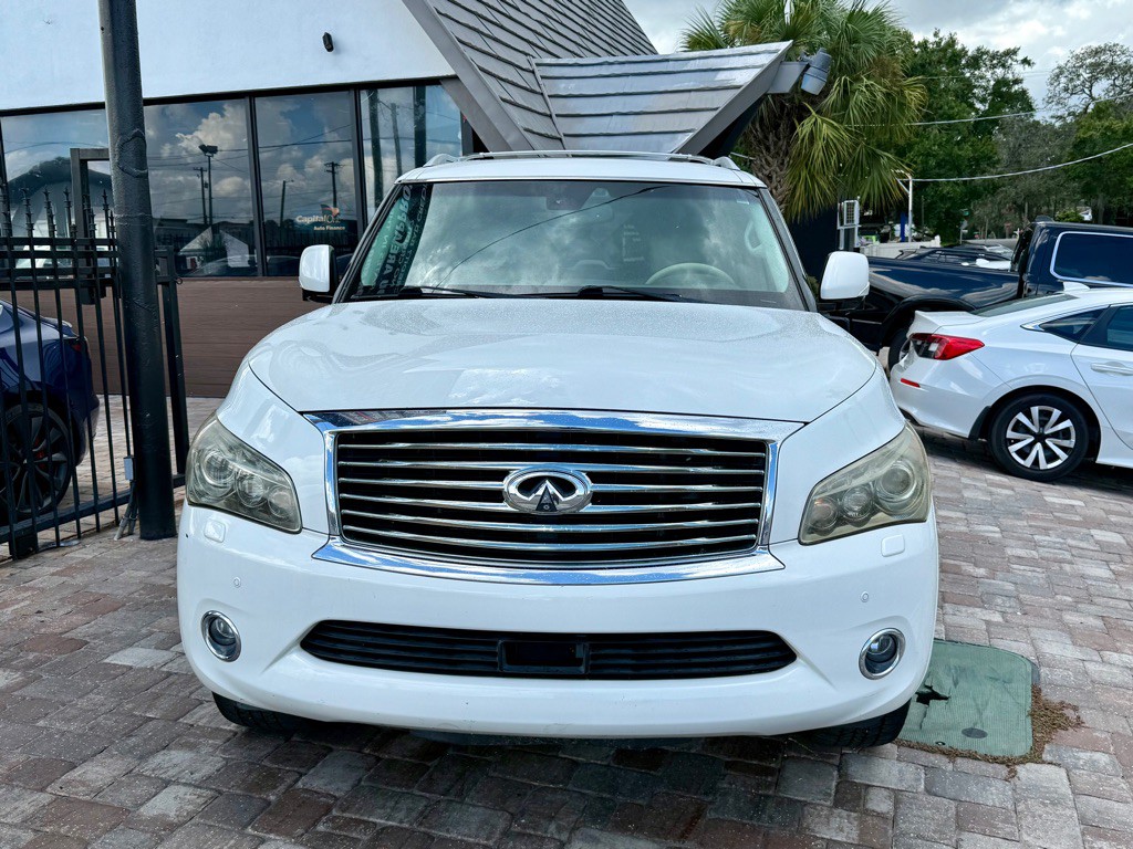 2012 INFINITI QX56 Image 3