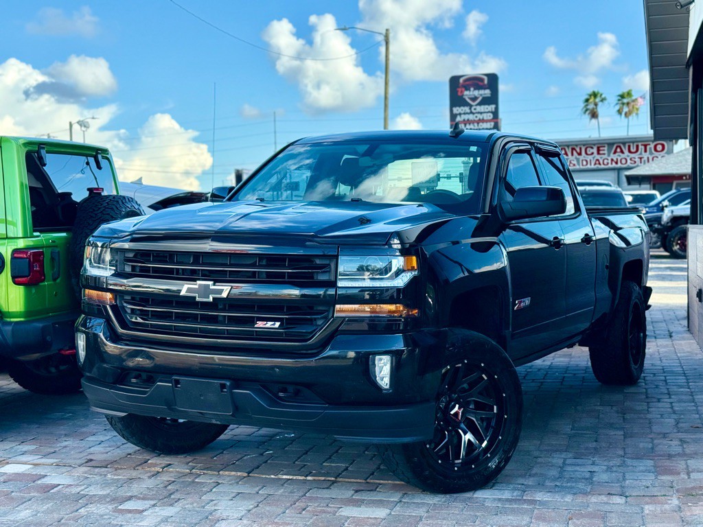 2018 Chevrolet Silverado 1500 Image 2