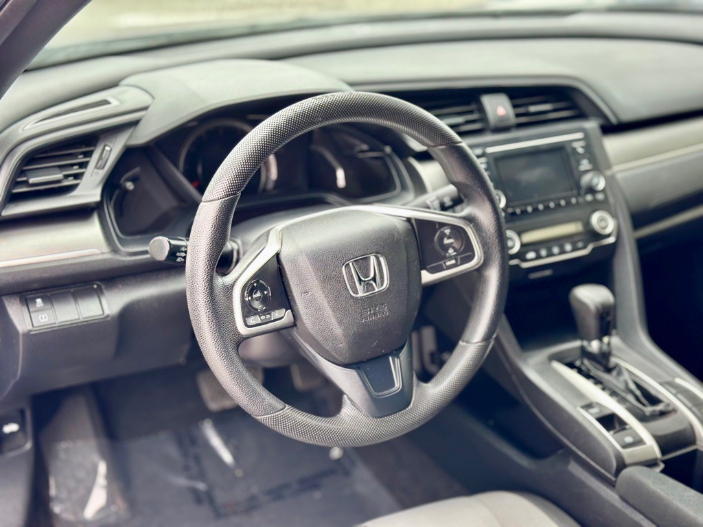 2018 Honda Civic Image 8