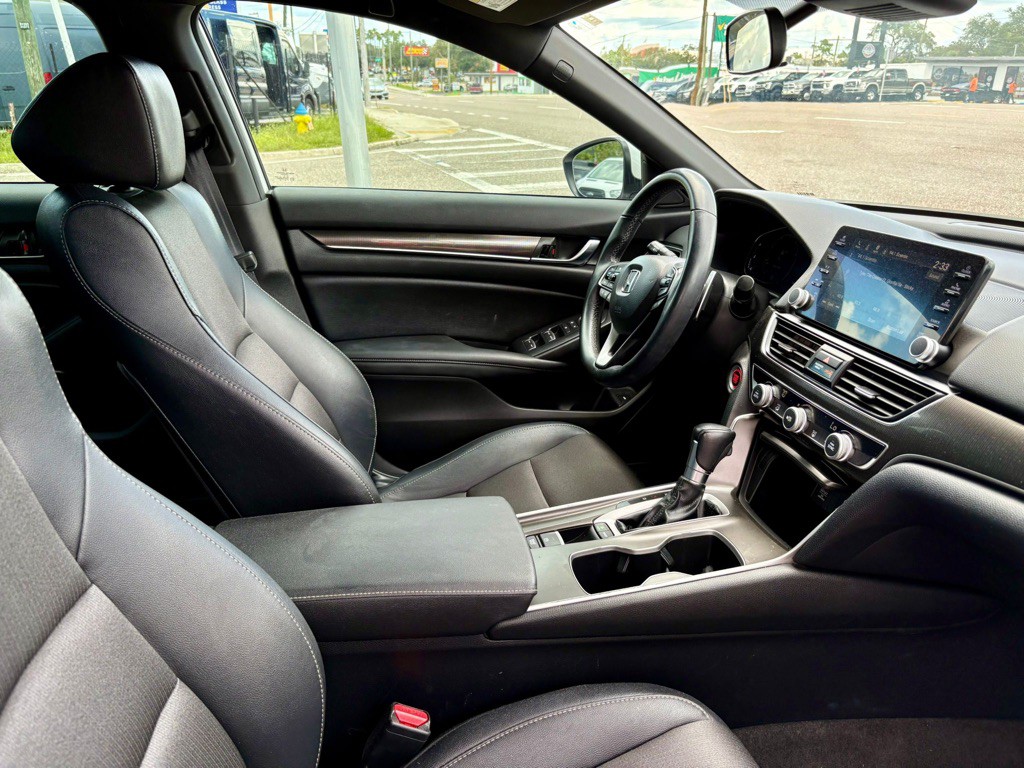 2019 Honda Accord Image 6