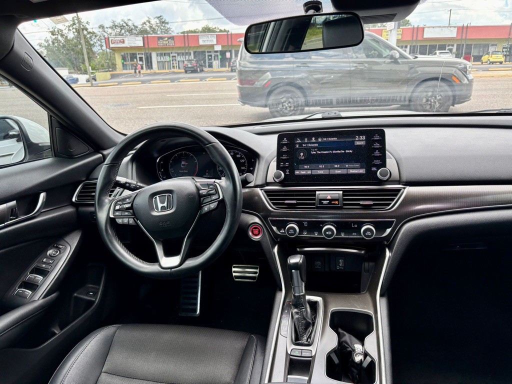 2019 Honda Accord Image 7
