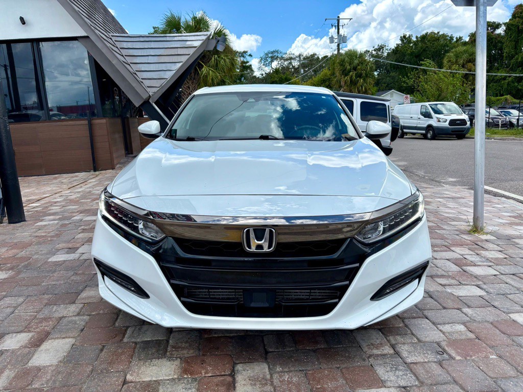 2019 Honda Accord Image 2