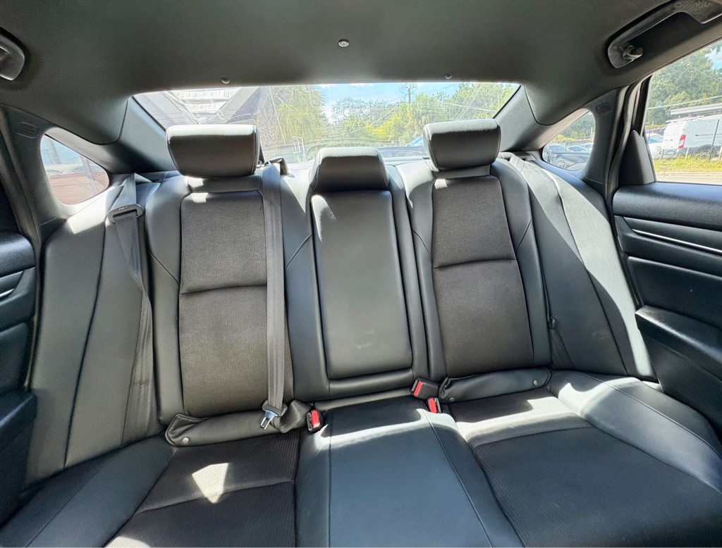 2018 Honda Accord Image 13