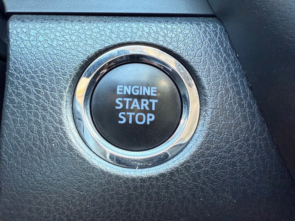 2023 Toyota Camry Image 18