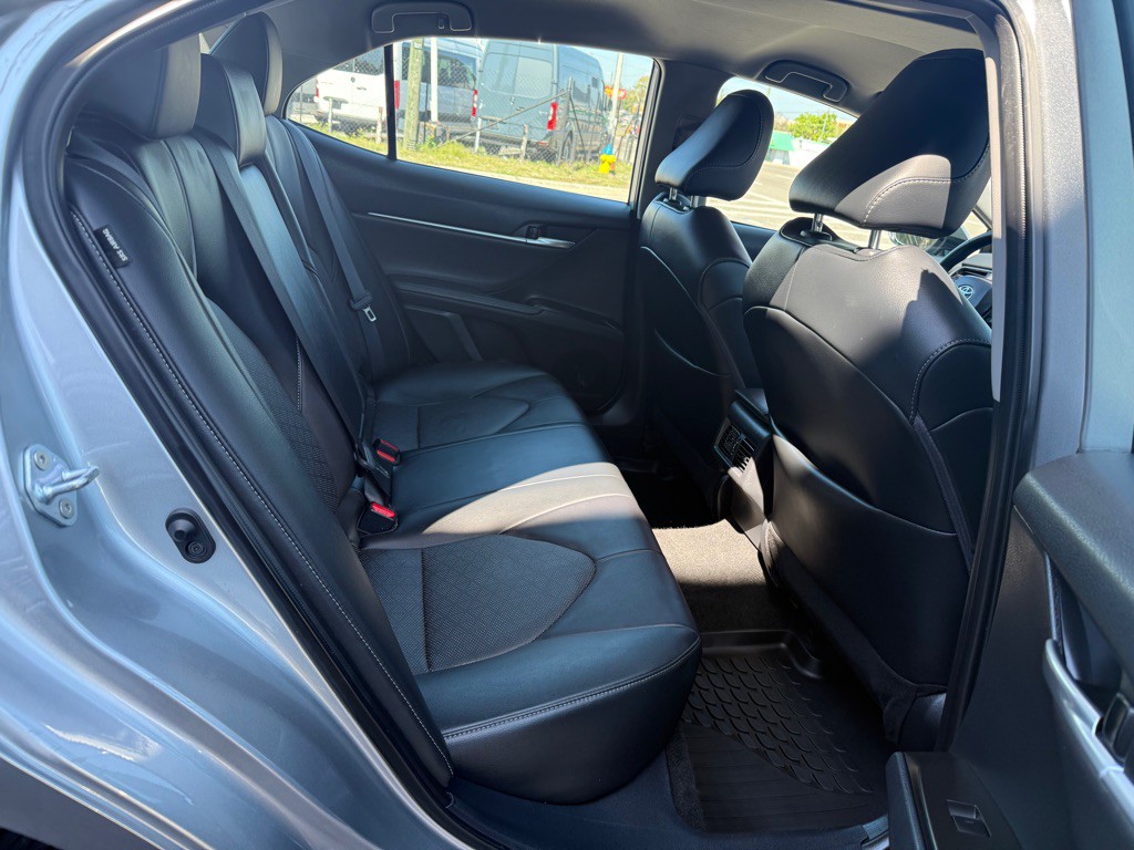2023 Toyota Camry Image 21