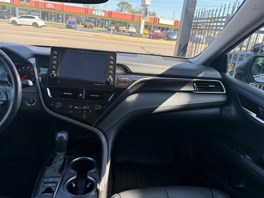 2023 Toyota Camry Image 39