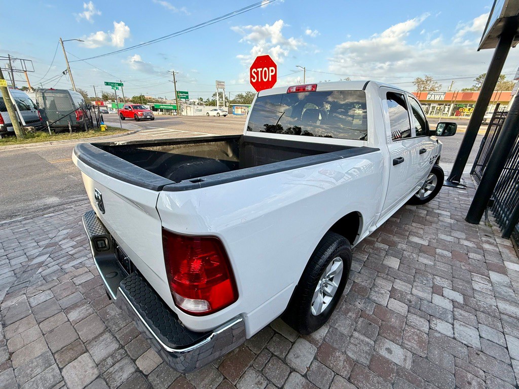 2019 RAM 1500 Image 6