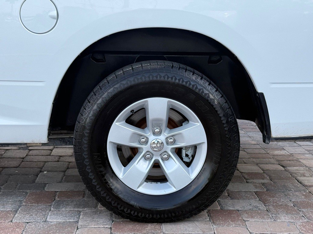 2019 RAM 1500 Image 7