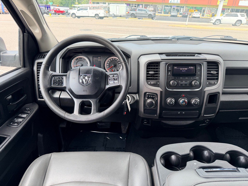 2019 RAM 1500 Image 32