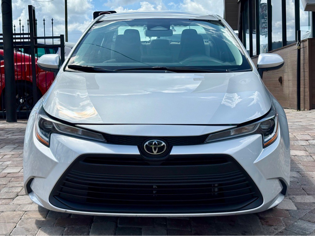 2023 Toyota Corolla Image 2