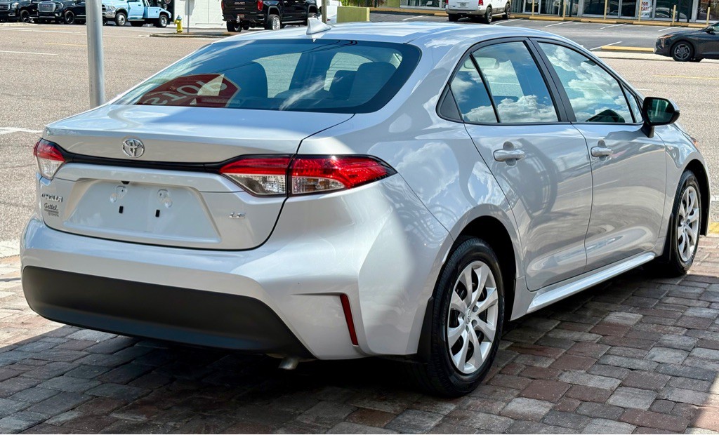 2023 Toyota Corolla Image 6
