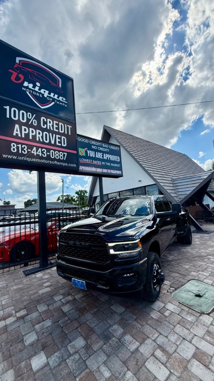 2022 RAM 3500 Image 15