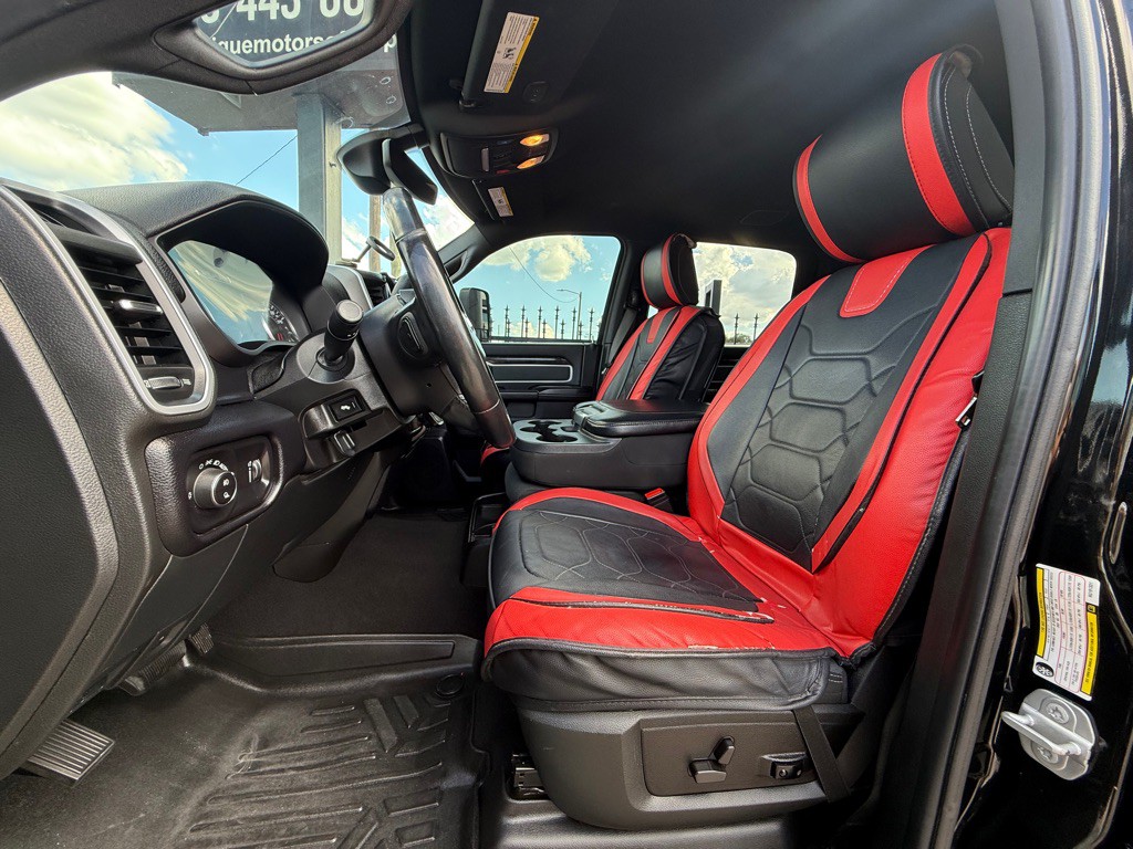 2022 RAM 3500 Image 16